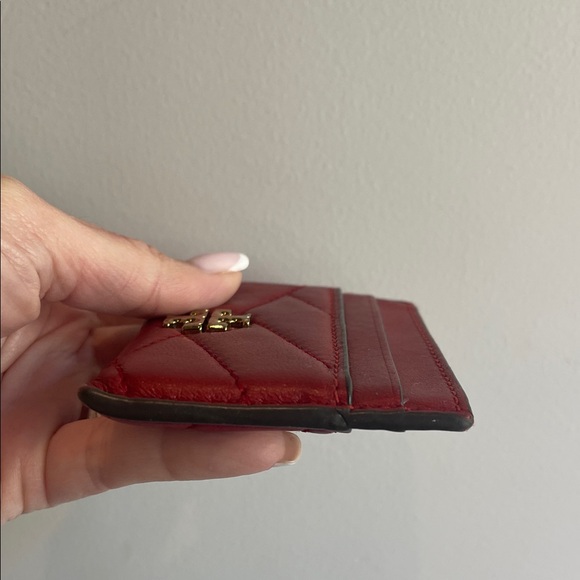 Tory Burch Red Quilted Leather Card Holder with Gold Logo - Picture 6 of 6